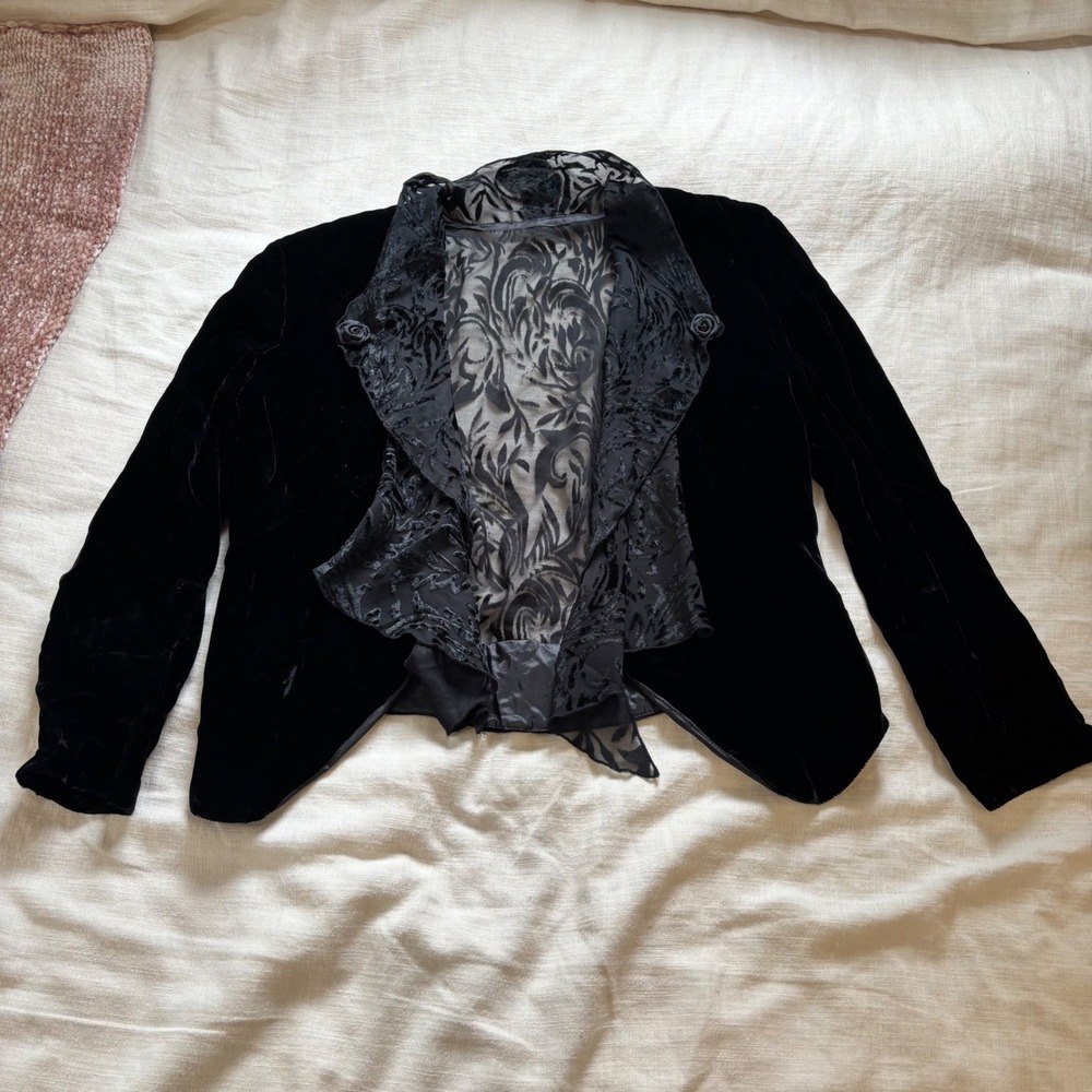 Vintage Wild Rose Petite Black Velvet Burnout Sheer Back Blazer Jacket